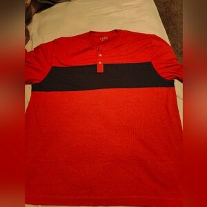 Izod short sleeve Henley tshirt